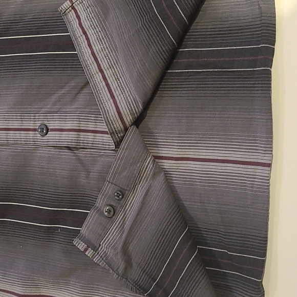 3/$20 Joseph Abboud Gray Stripe Button-Up Dress Shirt - Picture 4 of 5